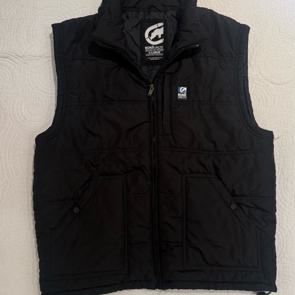 Ecko Unlimited Black Puffer Vest with Pockets and Embroidered Logo on Collar XL